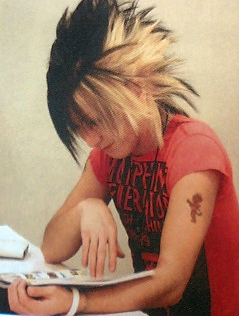 Hisashiのタトゥーの意味と箇所 若い頃の髪型一覧 画像 作り方 V系ロック魂
