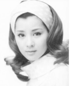 吉永小百合の若い頃(年齢順)。夫/岡田太郎と子供と自宅と癌。渡哲也との昔